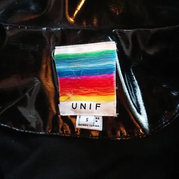 UNIF Cropped Vinyl Jacket - Picture 7 of 7